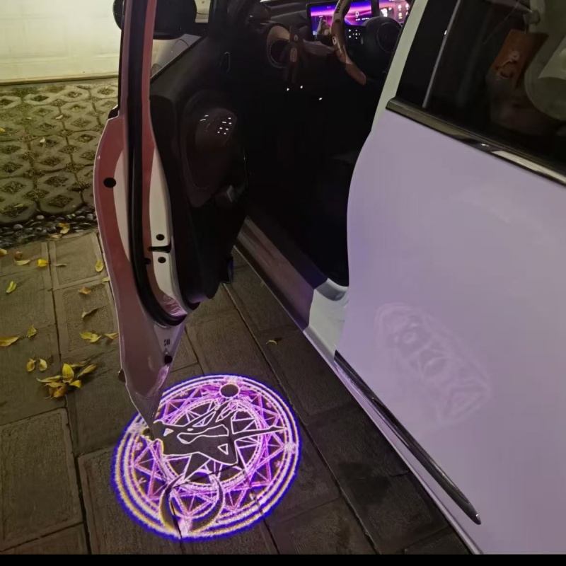 مصباح ترحيب للسيارة بتصميم سيل - مراجعة Car Accessories You Need وسعره